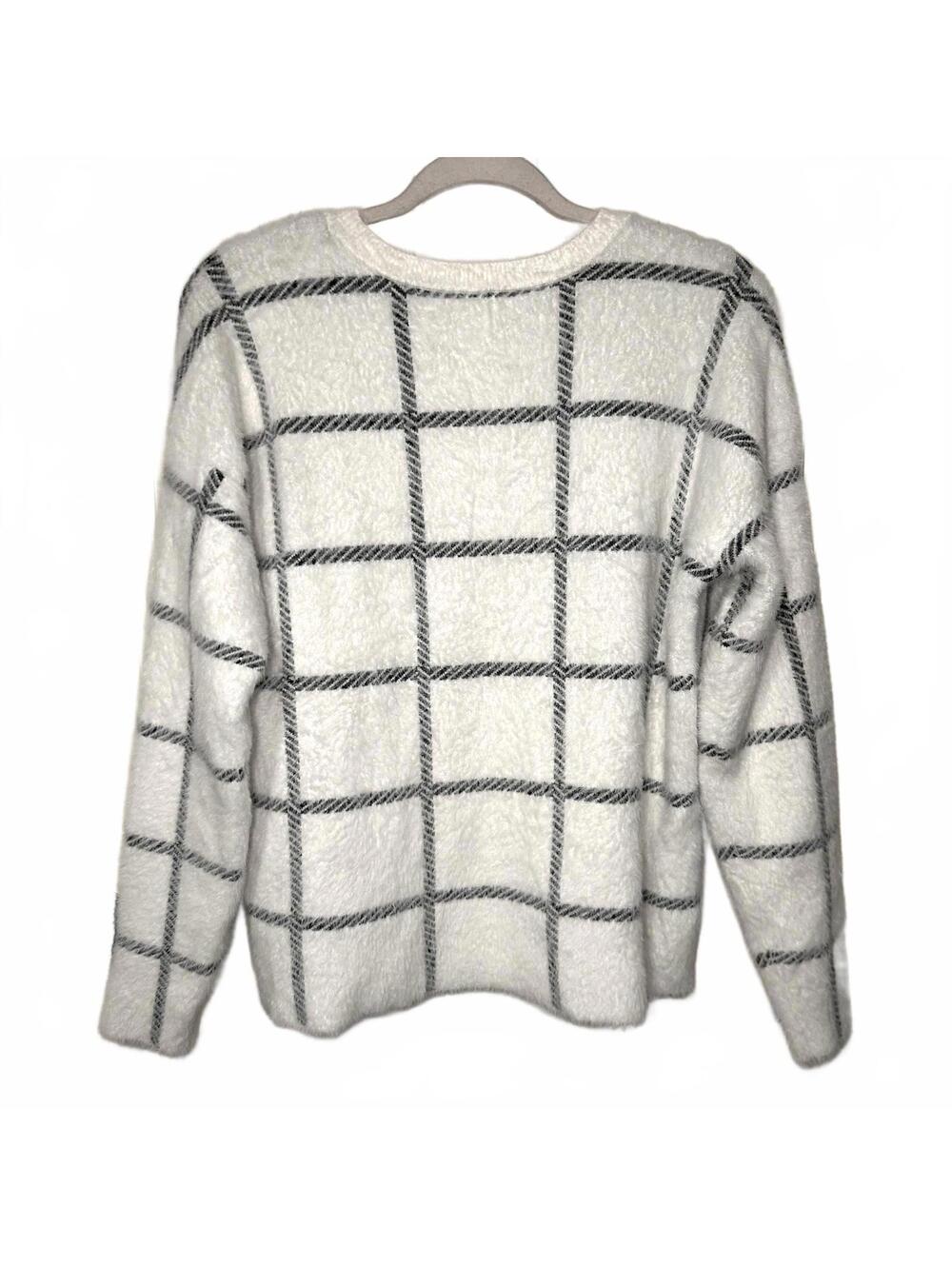 NWT Cyrus Sweater Black White size Medium Kells Pattern - Picture 2 of 6